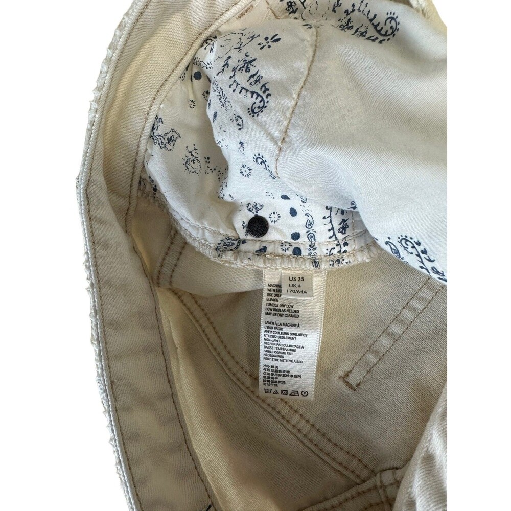 Free People WE THE FREE Women's Baggy Tomboy Denim Shorts Size 25 Off White - Picture 7 of 11